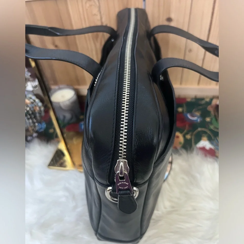 Coach Black Leather Men's Briefcase. Can be unisex.